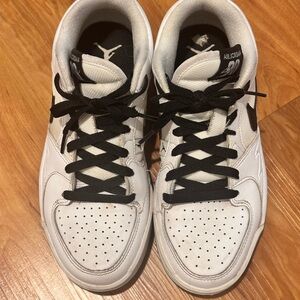 Nike Kids Sneakers in White and Black
